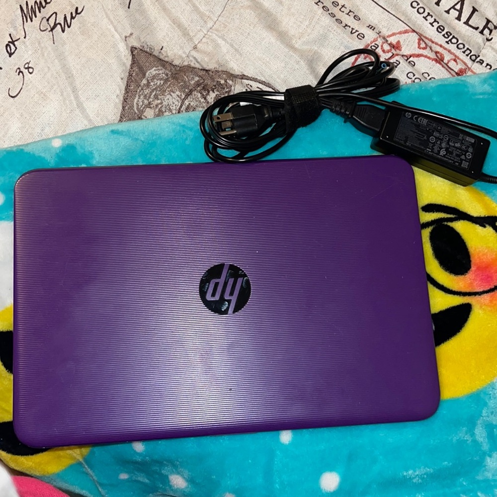 2019 HP Stream purple laptop , 14 inch screen